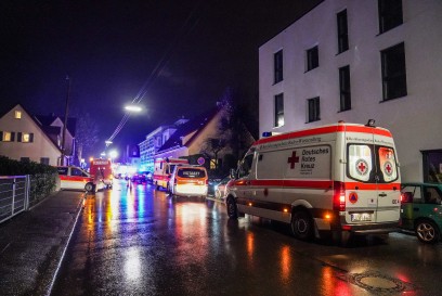 Filderstadt-Bernhausen: Kohlenmonoxid-Austritt: Feuerwehr rettet Familie aus Wohnung - mehrere Verletzte