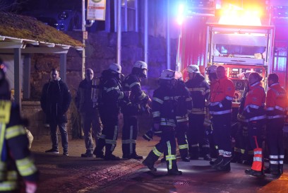 Uhingen: Kellerbrand in Baiereck (OT Uhingen) loest Grosseinsatz der Feuerwehr aus