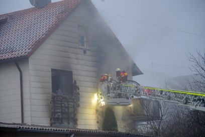 Leinfelden Echterdingen: Toedlicher Gebaeudebrand mit mehreren verletzten 