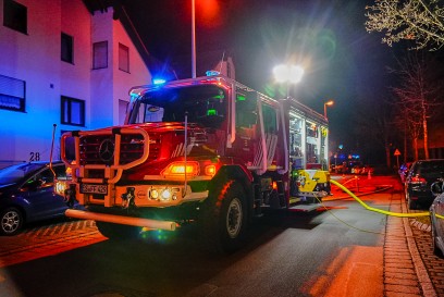 Filderstadt: Gebaeudebrand in Mehrfamilienhaus - Bewohner muessen evakuiert werden 