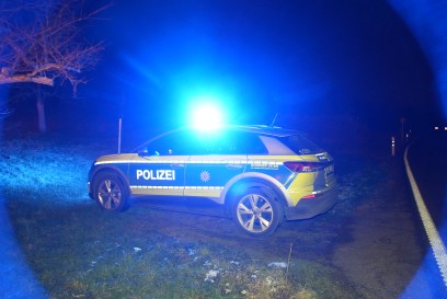 Esslingen: Gartenhuette brennt komplett ab