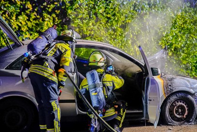 Kirchheim: PKW Brand loest Feuerwehreinsatz aus 