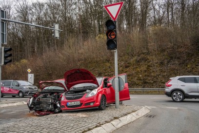 Renningen: Unfall mit mehreren teils schwer Verletzten nach Vorfahrtsmissachtung