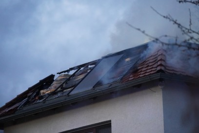Esslingen-Kimmichsweiler: Brand eines Zweifamilienhauses