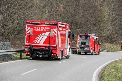 Waldenbuch-Burdhardsmuehle / Neuenhaus: Spaziergaenger findet Phosphorbombe - Kampfmittelbeseitigungsdienst rueckt an