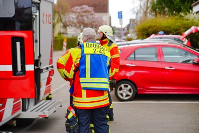 Ostfildern: Brand im Lichtschacht fuehrt zu Grosseinsatz - Feuer schnell geloescht