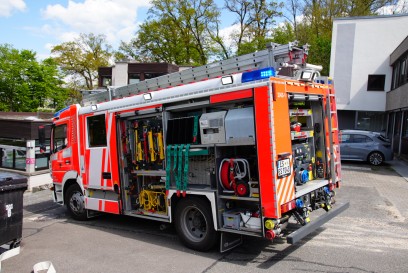 Berkheim: Auto auf Firmengelaende in Brand geraten