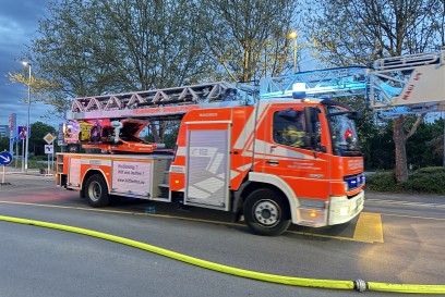Sindelfingen:Brand in Tiefgarage -Zeugen gesucht 