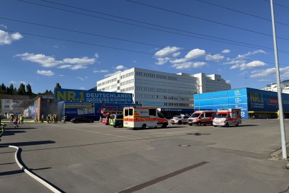 Sindelfingen: Starke Rauchentwicklung aus Elektroraum ruft Feuerwehr auf den Plan - Brand in Stromverteiler Kasten