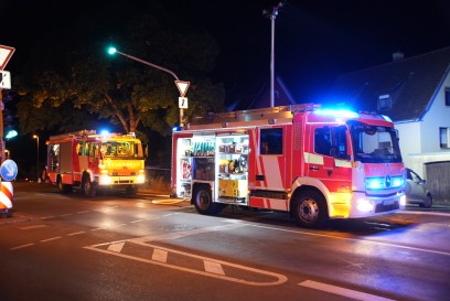 Esslingen: Hecke brennt in Wohnsiedlung