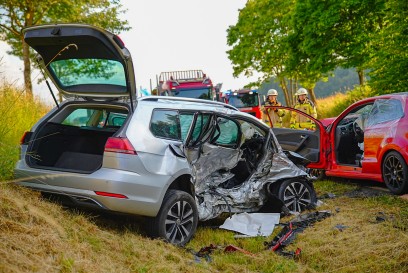 Laichingen: Alb Donaukreis: Schwerer Verkehrsunfall mit drei Pkw – Landstrasse voll gesperrt