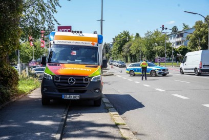 Sindelfingen: Aus Tankstelle falsch heraus gefahren - mit Gegenverkehrs kollidiert