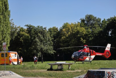 Boeblingen: Co2 Austritt bei Chemiefirna sorgt fuer Grosseinsatz der Rettungskraefte
