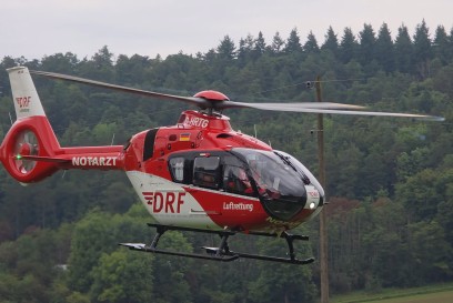 Weil der Stadt-Schafhausen: Mehrere schwer Verletzte nach Frontalzusammenstoss - eine Person mittlerweile vestorben 