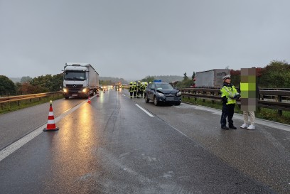 Herrenberg: Unfall mit LKW am fruehen morgen