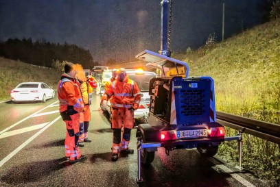 Magstadt: LKW kommt auf Gegenfahrbahn und kracht in Gegenverkehr
