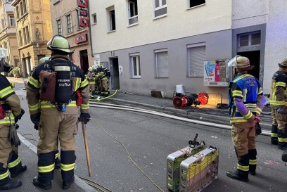 Stuttgart: Kellerbrand in Altstadt fuehrt zu Grosseinsatz 