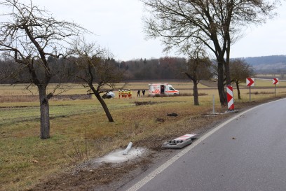 Ammerbuch (TUe): Auto mehrfach ueberschlagen