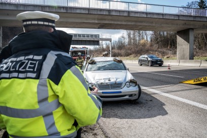Ehningen: Unfall aufgrund von einem geplatzten Reifen