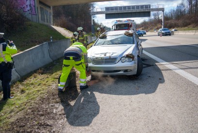 Ehningen: Unfall aufgrund von einem geplatzten Reifen