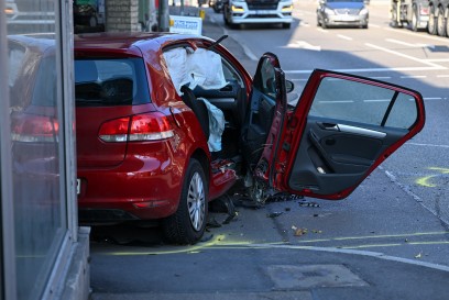 Geislingen: Zwei Verletzte nach Verkehrsunfall - B10 teilweise voll gesperrt