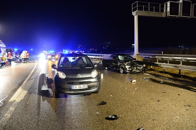 Leinfelden: Drei Verletzte nach Verkehrsunfall auf der B27