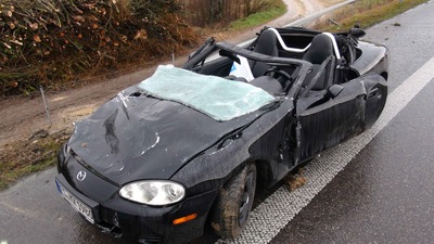 Nuertingen: Schwerer Verkehrsunfall auf der B 313