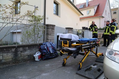 Stuttgart: Mann stuerzte durch eine Decke und wird verletzt